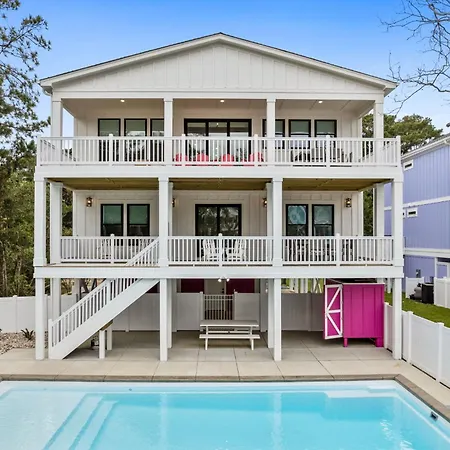 Pomegranate 8 Bedroom, 6 Full And 2 Half Bathroom Custom-Built Home With A Private Heated Pool!